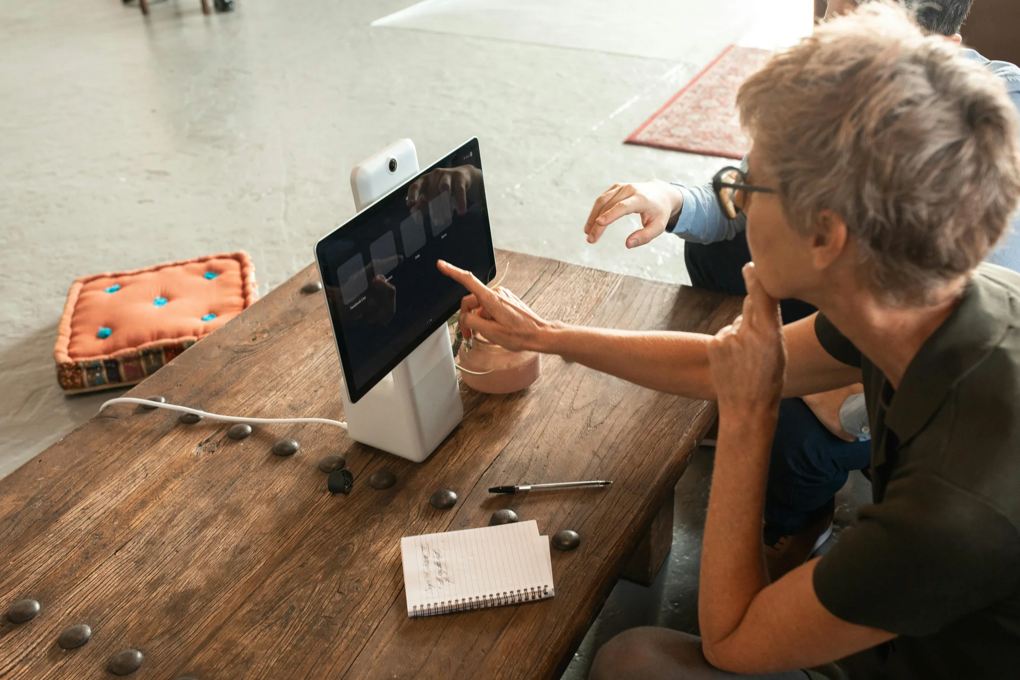 YouTube to Instagram content sharing